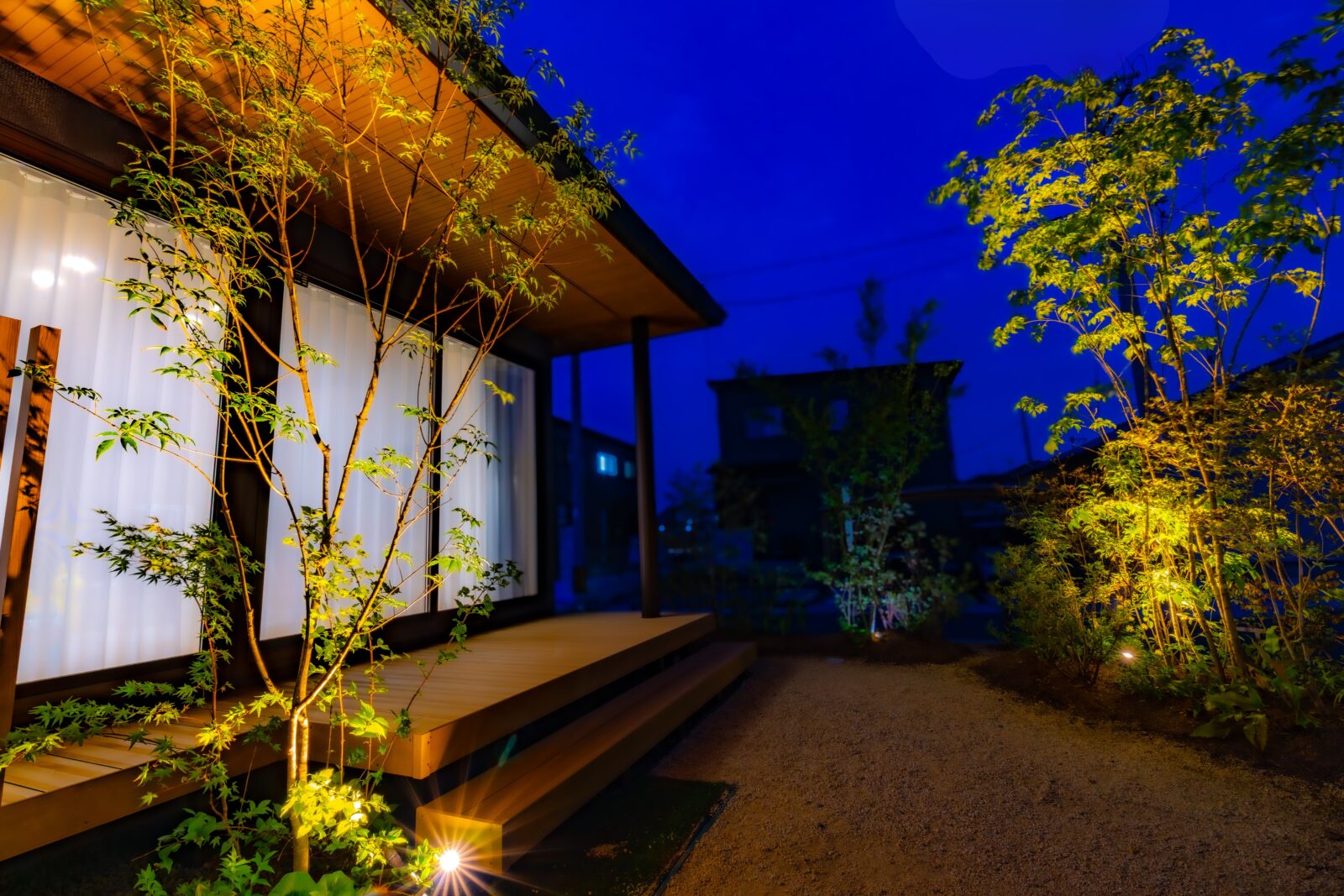 エクステリア施工事例「【外構・エクステリア】木目と緑が調和する心地よいモダンエクステリア｜岡山県岡山市」（6）